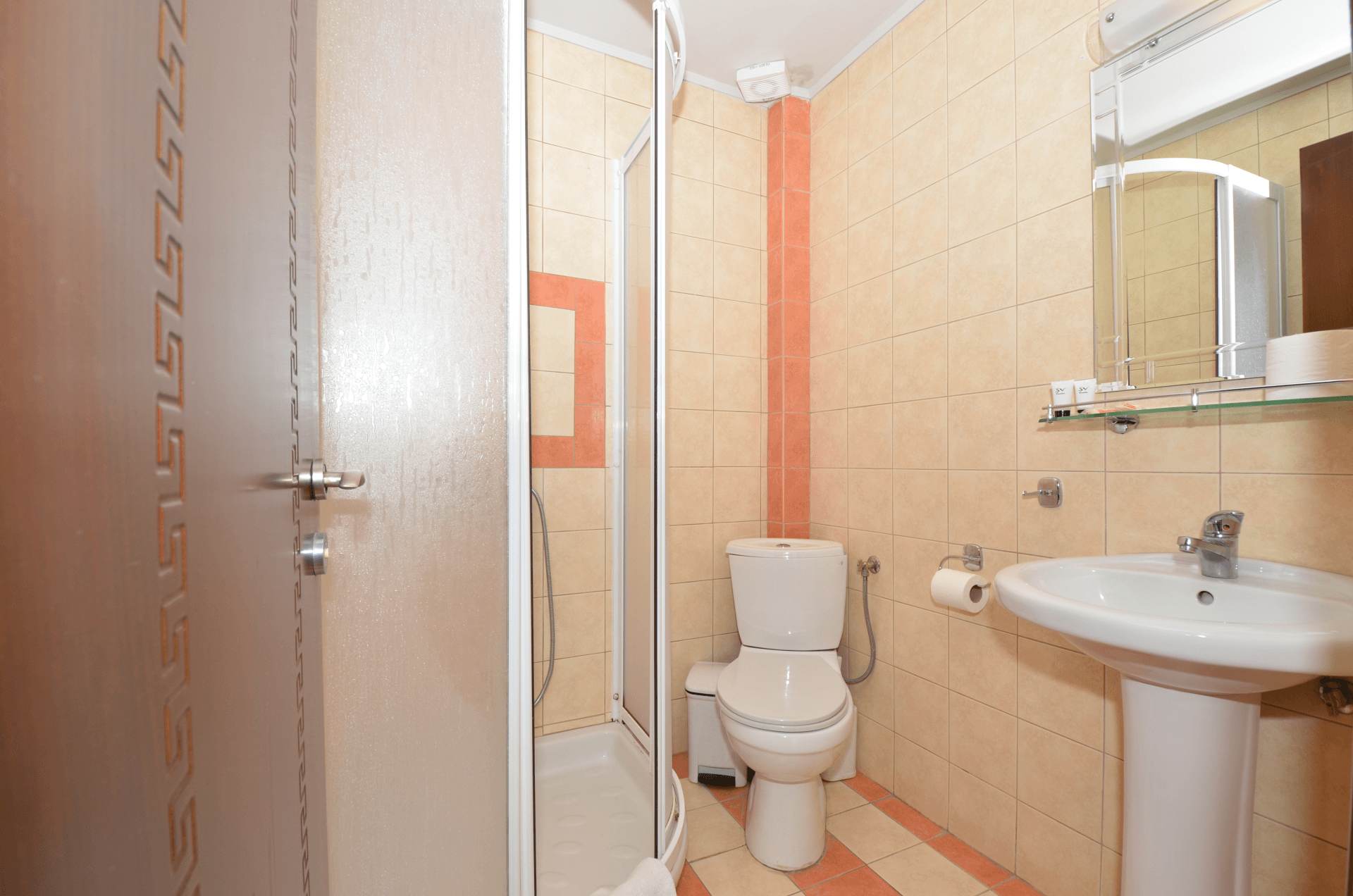 wc in Triple Rooms